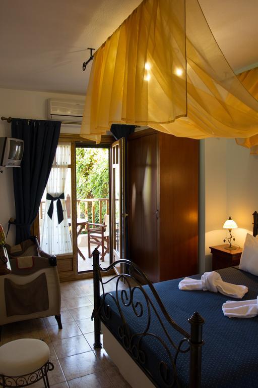 Hotel Ismini Ammouliani Room photo