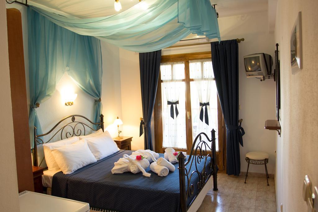 Hotel Ismini Ammouliani Room photo